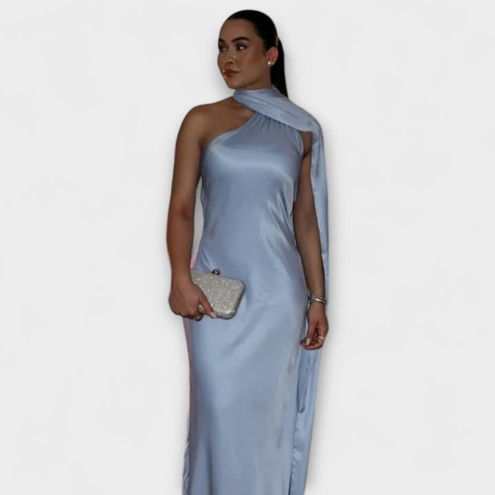 Κομψό Maxikleid με Ανοιχτούς Ώμους και Halter