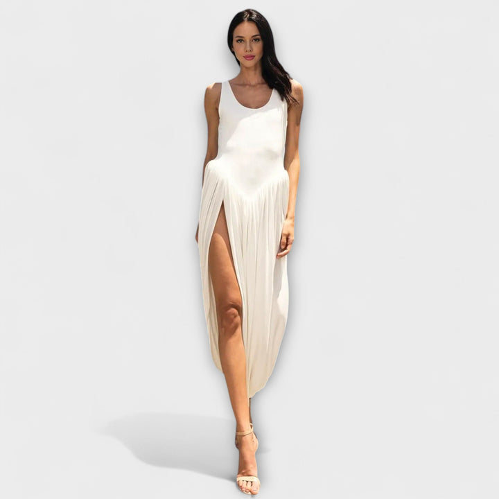 Δραματισμένο Maxikleid με γλυπτό φούστα και πλάγιο σκίσιμο