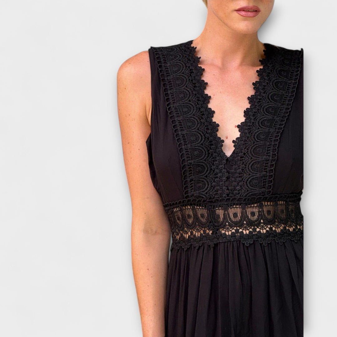 Νινφέα Αμάνικο Boho-Midi Φόρεμα με Λεπτομέρειες Δαντέλας