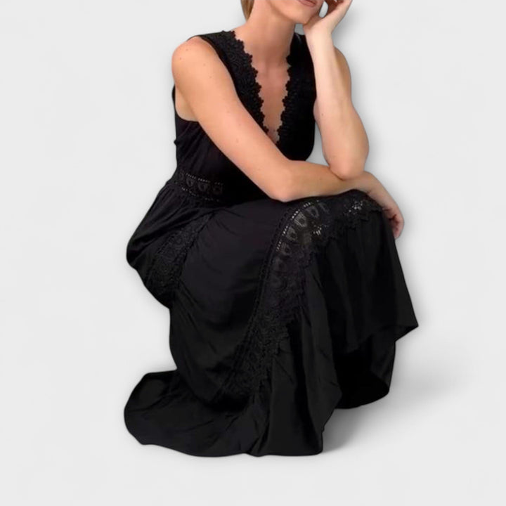 Νινφέα Αμάνικο Boho-Midi Φόρεμα με Λεπτομέρειες Δαντέλας
